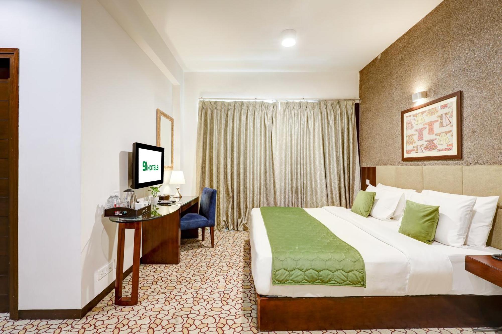 Hotel 91 Golf Course Road Gurgaon Extérieur photo